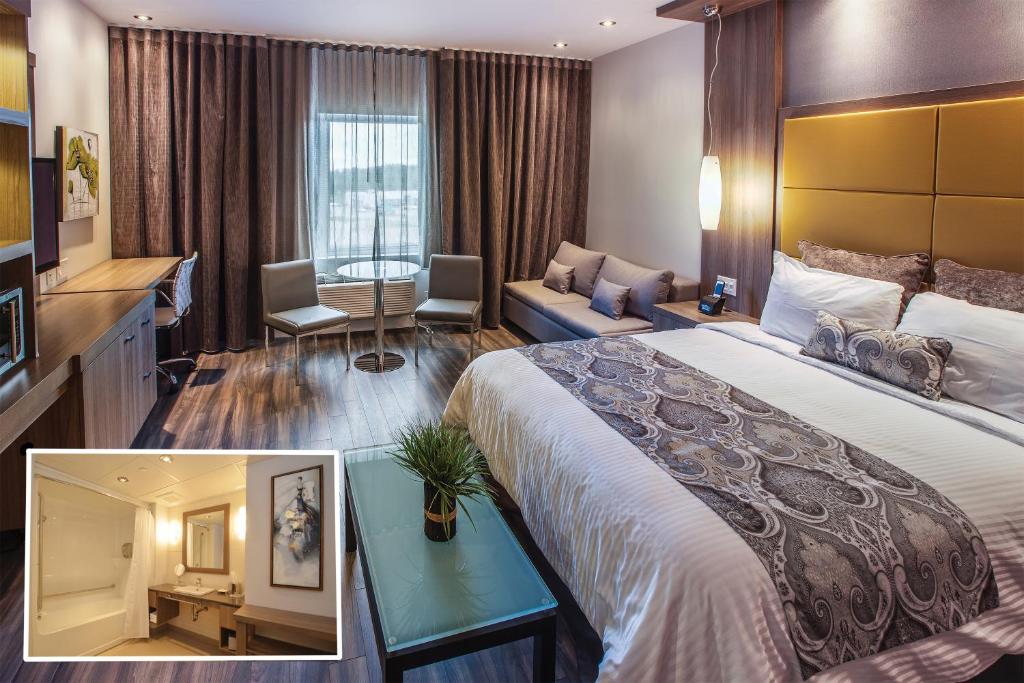 Postel nebo postele na pokoji v ubytování Hôtel Universel, Centre de congrès Rivière-du-Loup