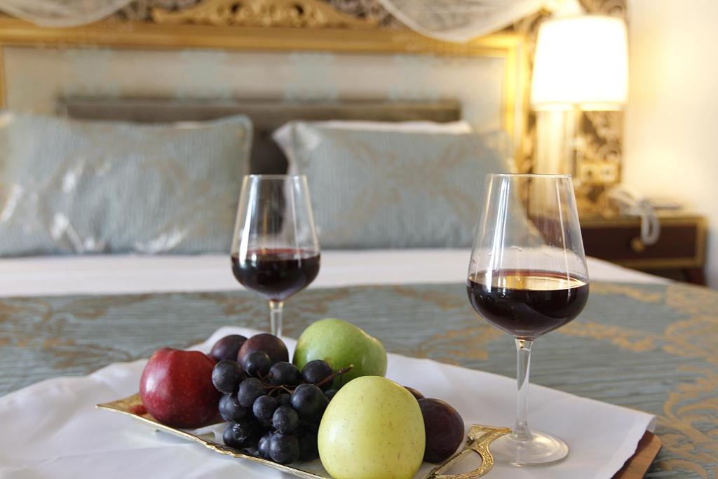 Saint John Hotel - 1