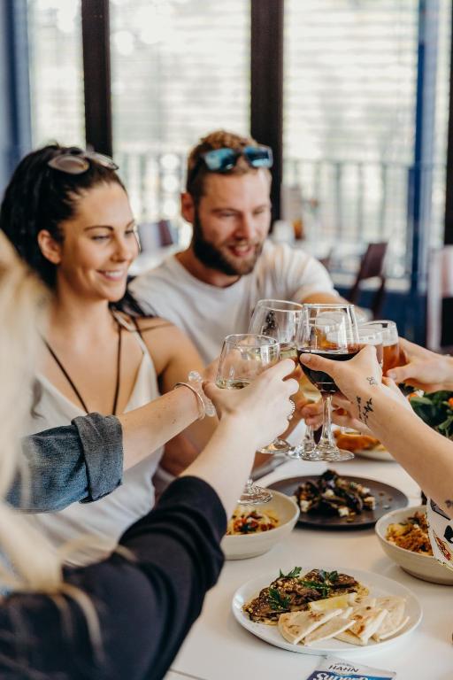 Nags Head Hotel - Resim 20