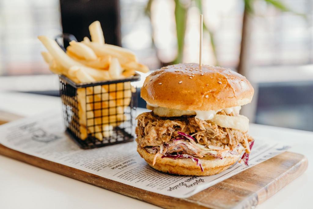 Nags Head Hotel - Resim 24