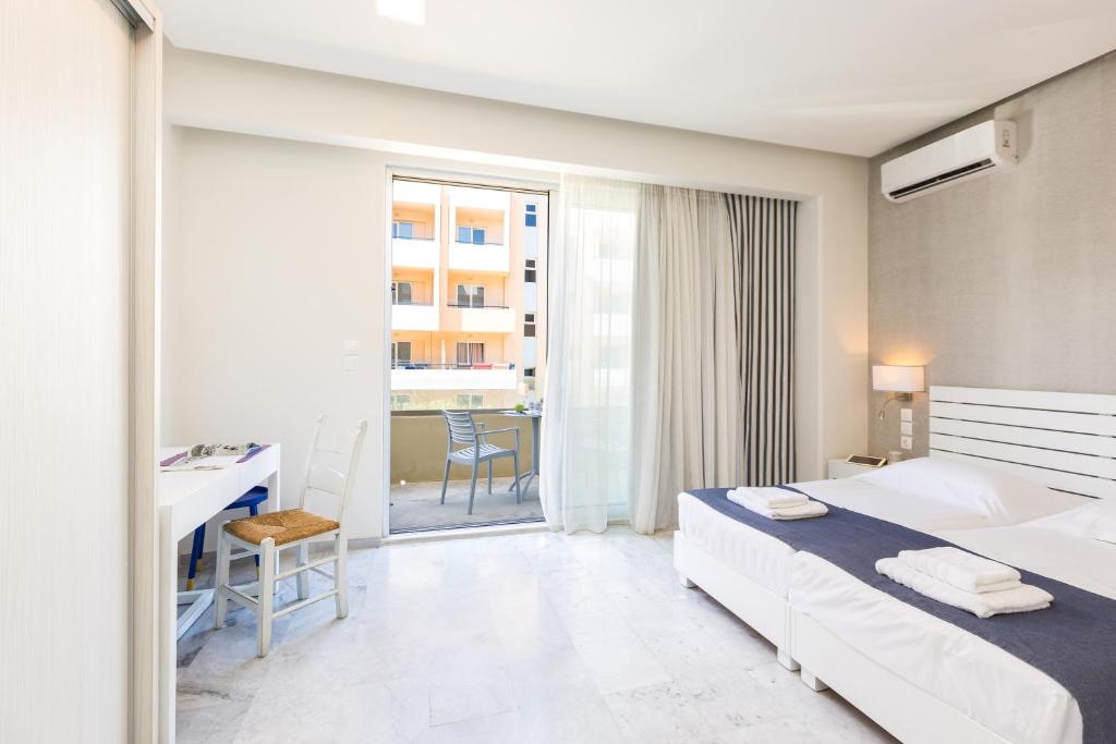 Meltemi Coast Suites - 17