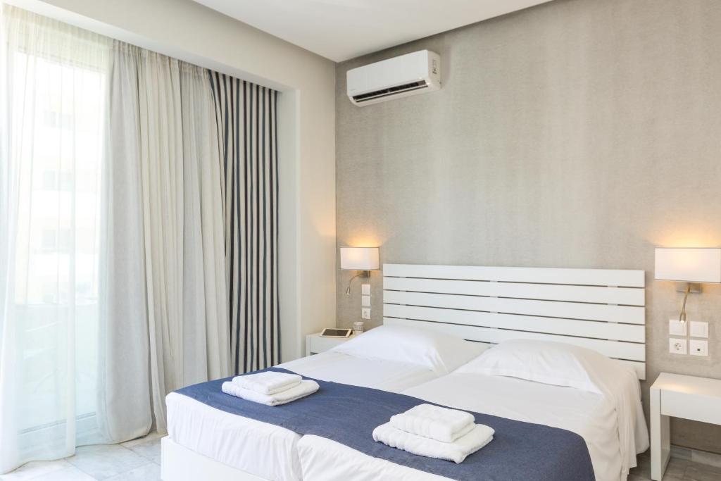 Meltemi Coast Suites - 19