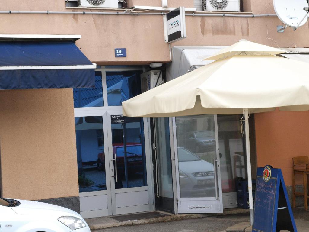 Apartment Nirvana - 14