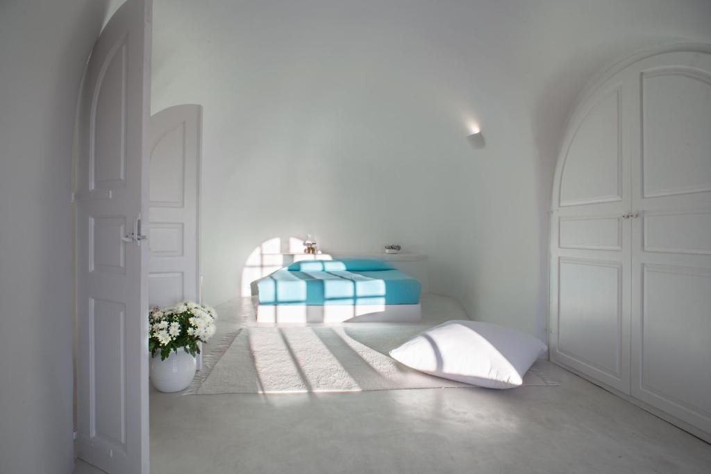 Sundlaugin á Perivolas Hotel eða í nágrenninu