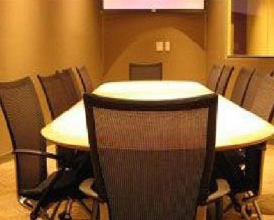 TV a/nebo společenská místnost v ubytování Lander Hotel Prince Edward