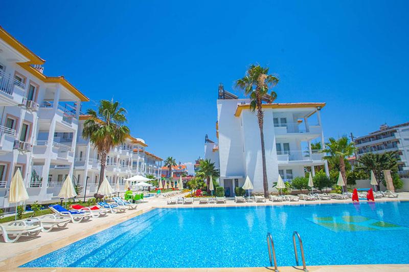Bazén v ubytování Hotel Dream Of Side nebo v jeho okolí