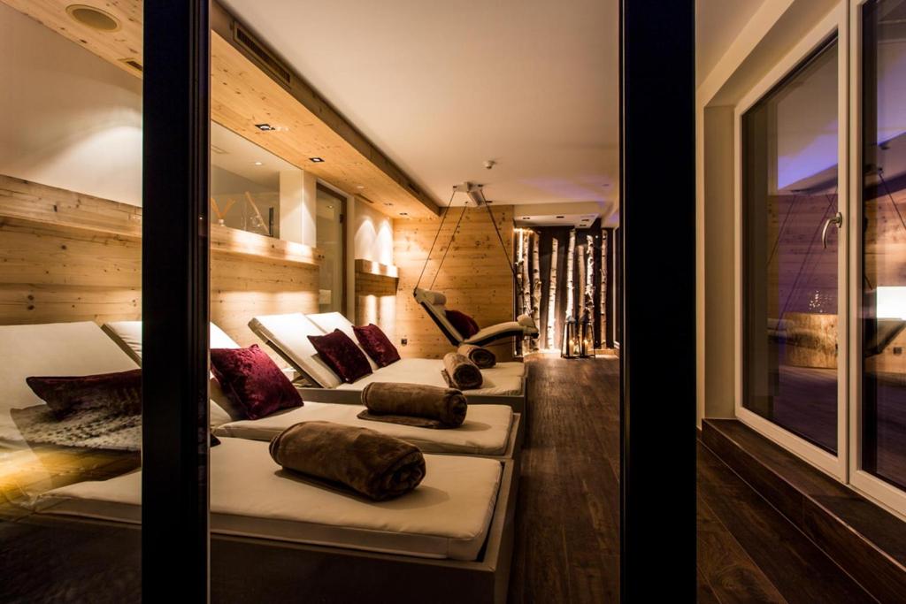 Posezení v ubytování Hotel Bergblick 4 Sterne Superior