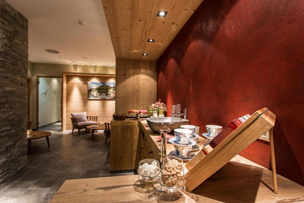 Posezení v ubytování Hotel Bergblick 4 Sterne Superior
