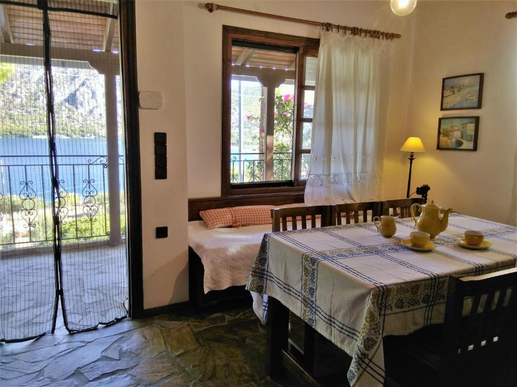 Gambar di galeri bagi Lagoon Dreamhouse di Lake Vouliagmeni