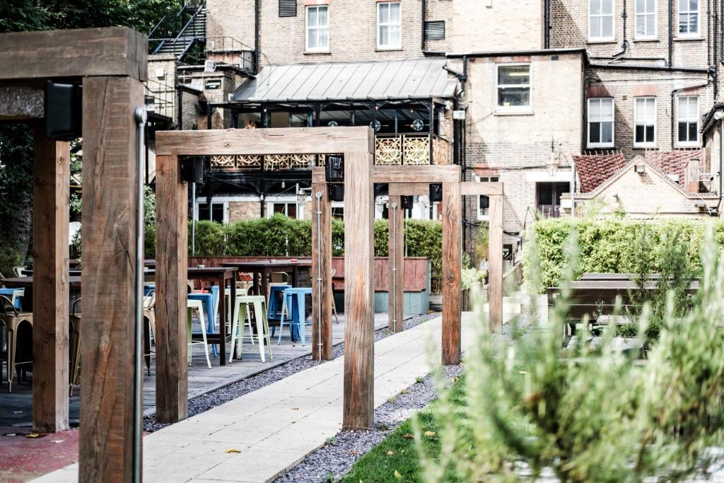 The Drayton Court Hotel