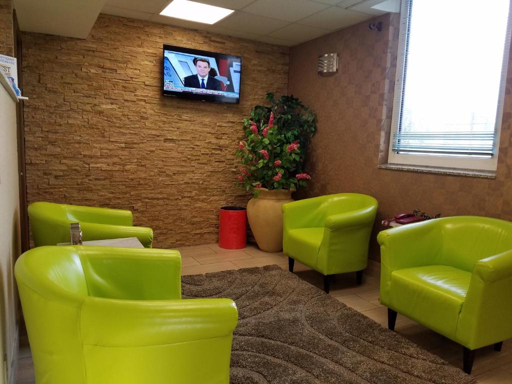 Super 8 by Wyndham Plattsburgh - Doppelzimmer - Barrierefreier Zugang/Nichtraucher