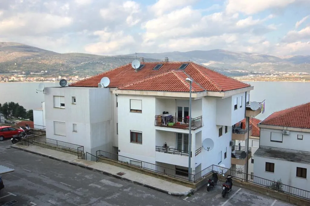 Apartments by the sea Mastrinka, Ciovo - 9447, Trogir, Croaţia