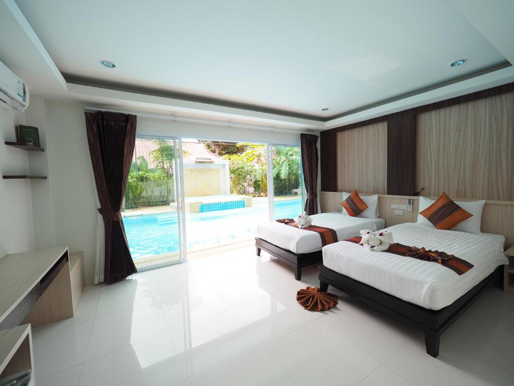 Bazén v ubytování Lanta Fevrier Resort nebo v jeho okolí