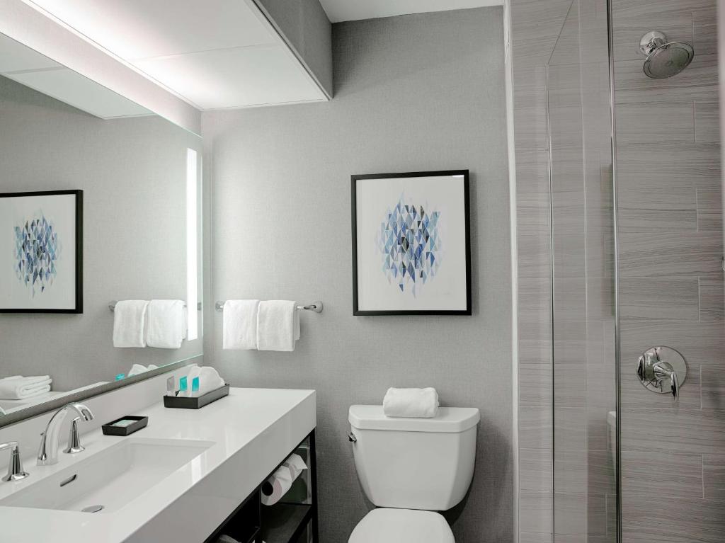 Hyatt Regency Louisville - Queen Room Met Twee Queensize Bedden En Uitzicht Op De Stad