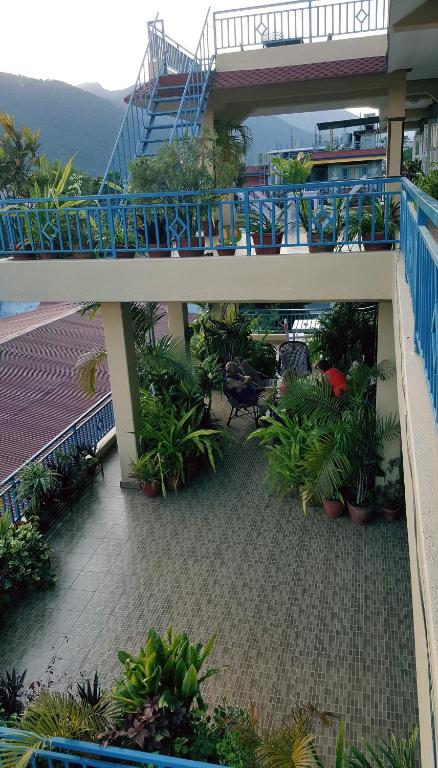 O grădină în afara Nanohana Lodge