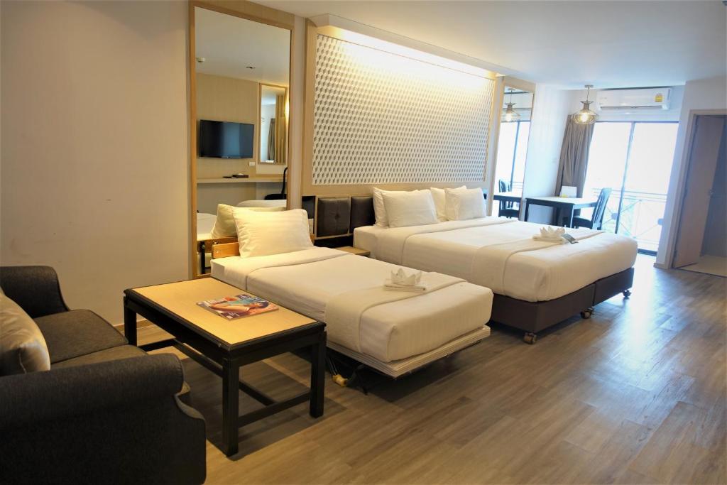 Three Sukhumvit Hotel - SHA Plus Certified - Resim 36