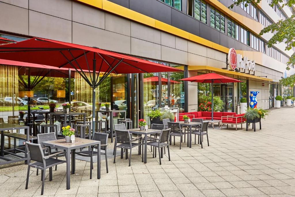 H4 Hotel Berlin Alexanderplatz - Resim 30