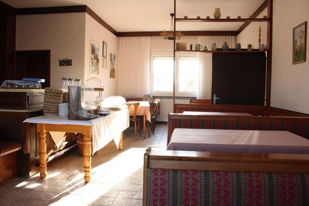 Kuchyň nebo kuchyňský kout v ubytování Pension Weinberg