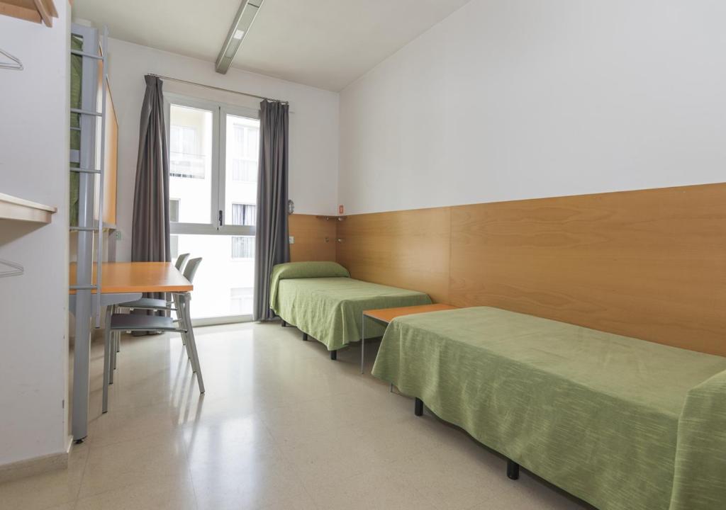 Albergue Inturjoven Jaen - Cama En Habitación Compartida De 3 Camas