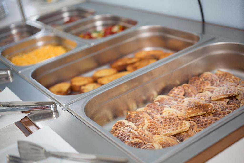 Jedlo v ubytovaní bed & breakfast alebo blízkom okolí