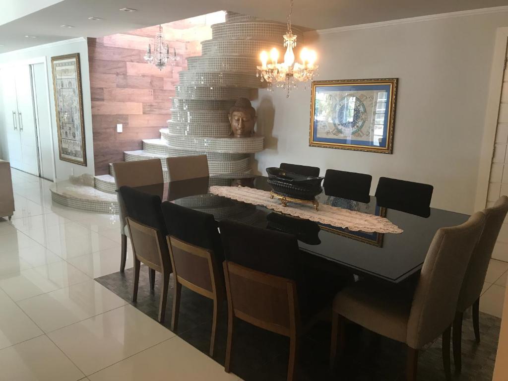  Birseville Guest House