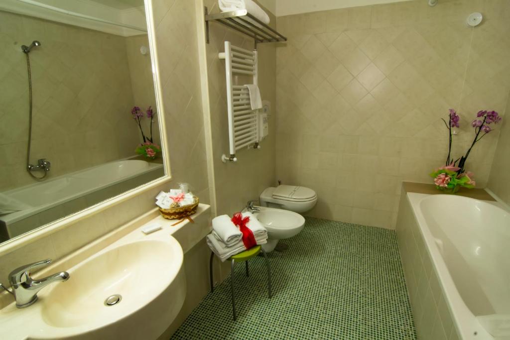 Koupelna v ubytování Hotel degli Amici