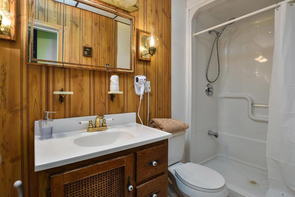 Koupelna v ubytování Noble Waterfront Suites