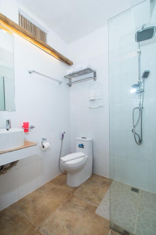 Koupelna v ubytování Lanterna Hotel Boracay