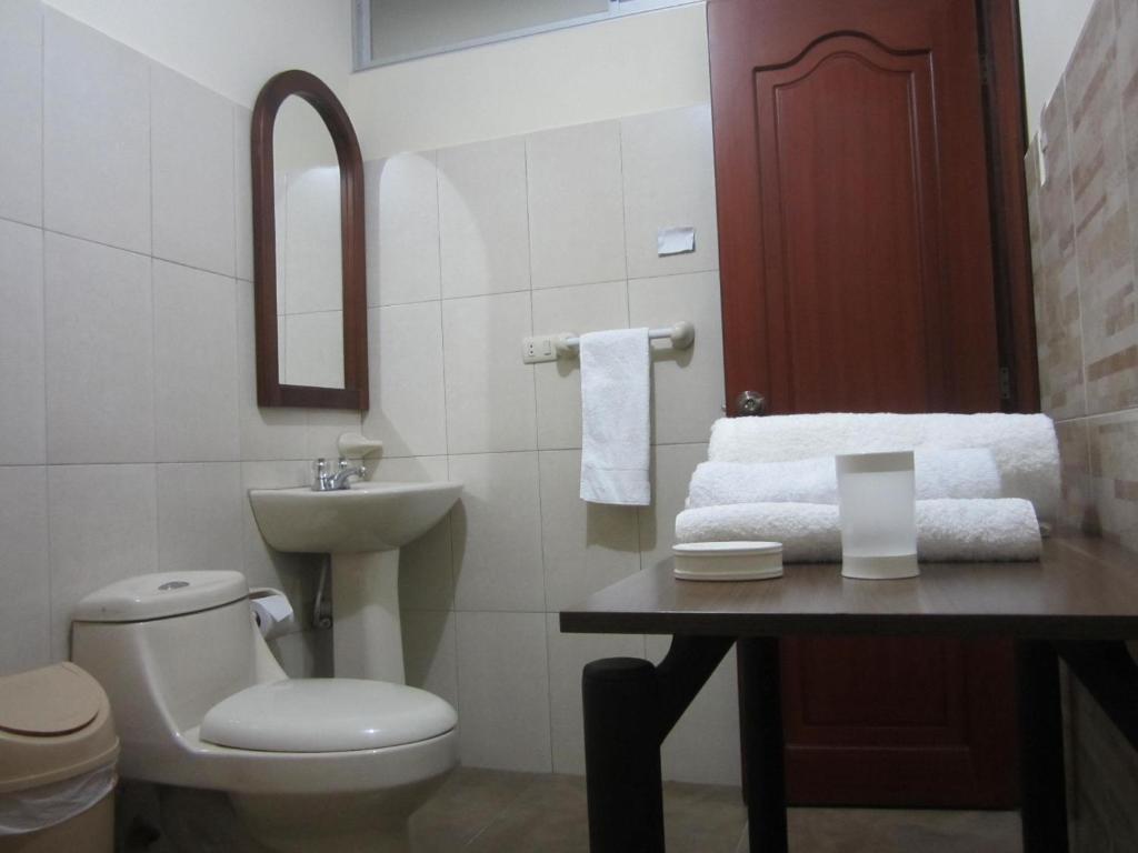 Koupelna v ubytování El Cardenal Hotel