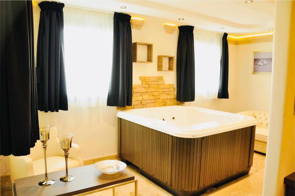 Koupelna v ubytování BHB Hotel