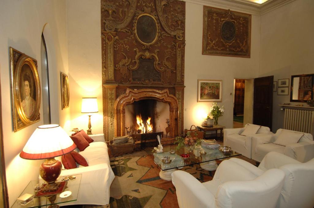 Posezení v ubytování Palazzo Arrivabene B&B