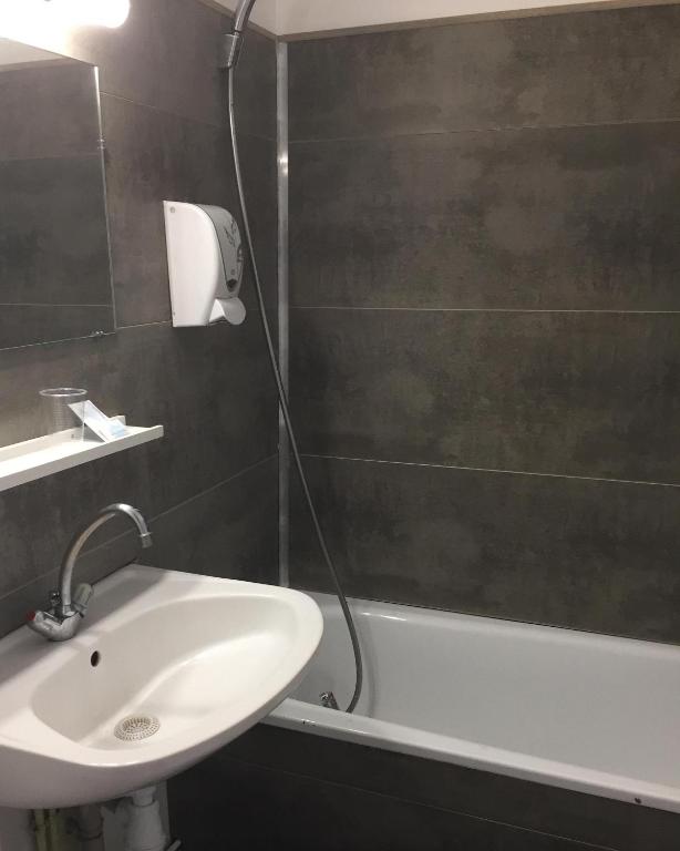 Hôtel des Ambassadeurs - Resim 30