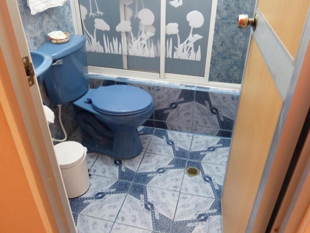 Koupelna v ubytování Hostal Terito