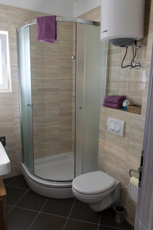Kúpeľňa v ubytovaní Apartmani Borko