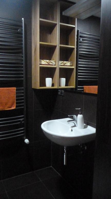 Krakonošova Dílna \ - Resim 9