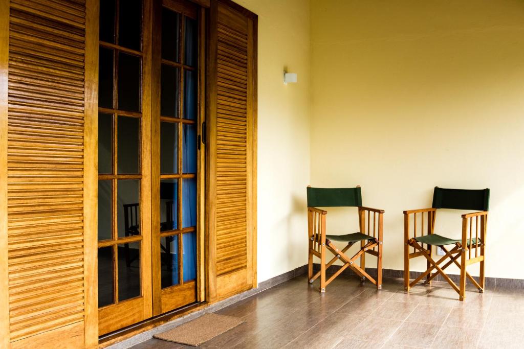 Pousada Fazenda Peroba Rosa - Familienzimmer Mit Balkon