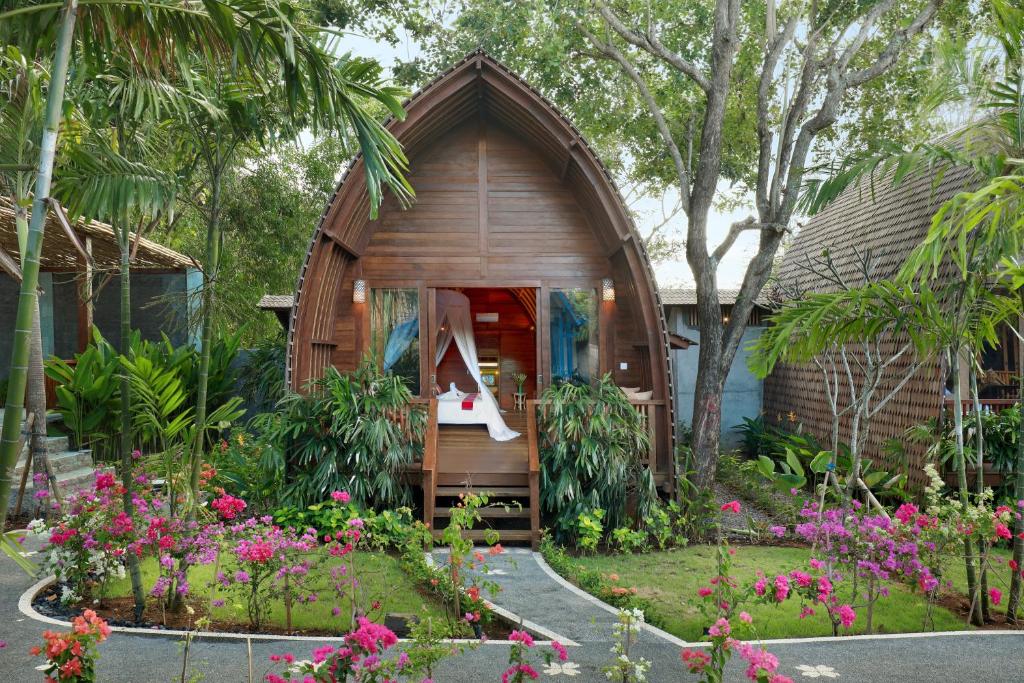 Uluwatu Lumbung Cottages - 11