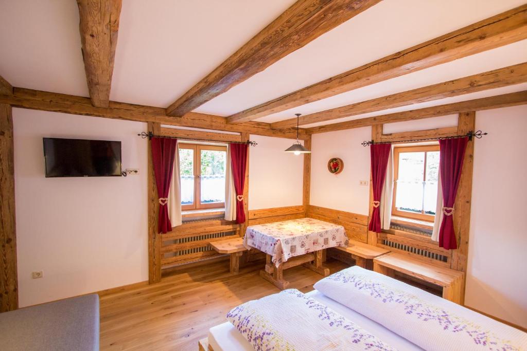 Postel nebo postele na pokoji v ubytování Mutznhof