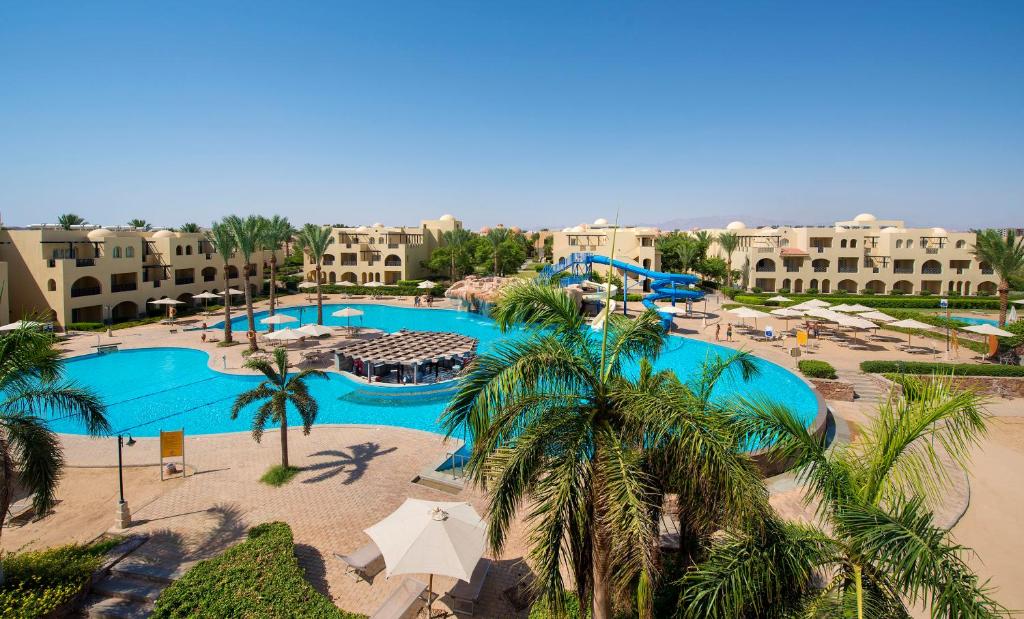 Bazén v ubytování Stella Gardens Resort & Spa, Makadi Bay nebo v jeho okolí