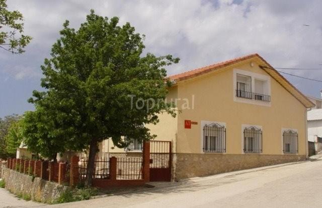 Imagen de la galería de Casa y Apartamentos Nati, en Carrascosa