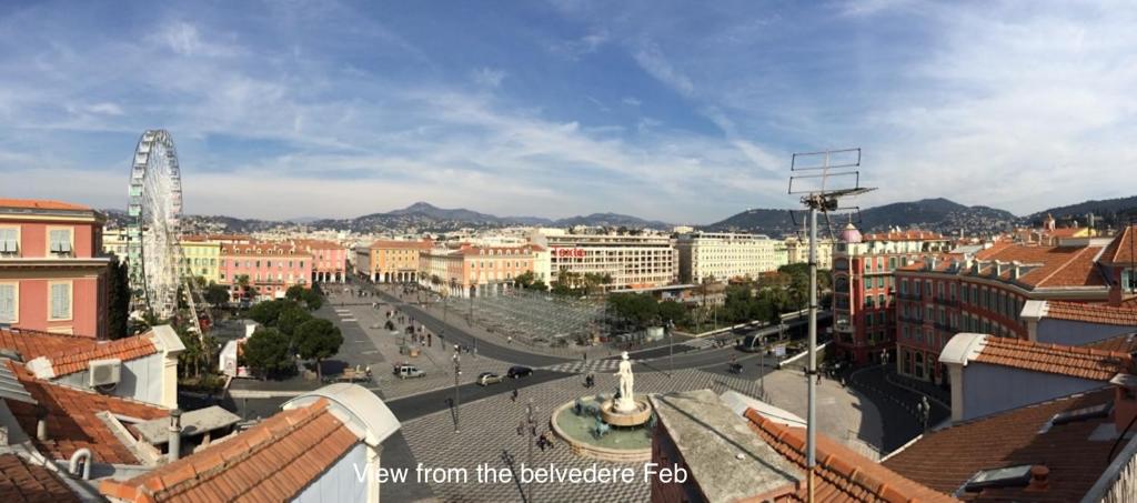 Apartment on Place Massena