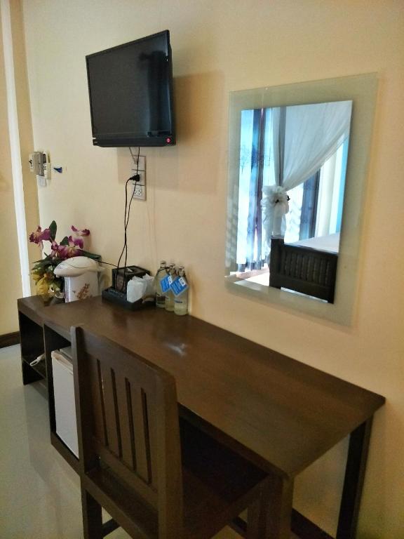 TV a/nebo společenská místnost v ubytování Blue House Sukhothai