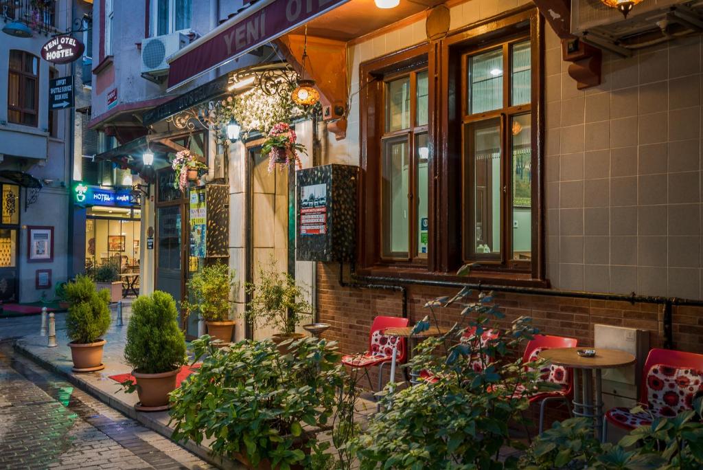 فضای داخلی ینی در استانبول - تصویر ۳