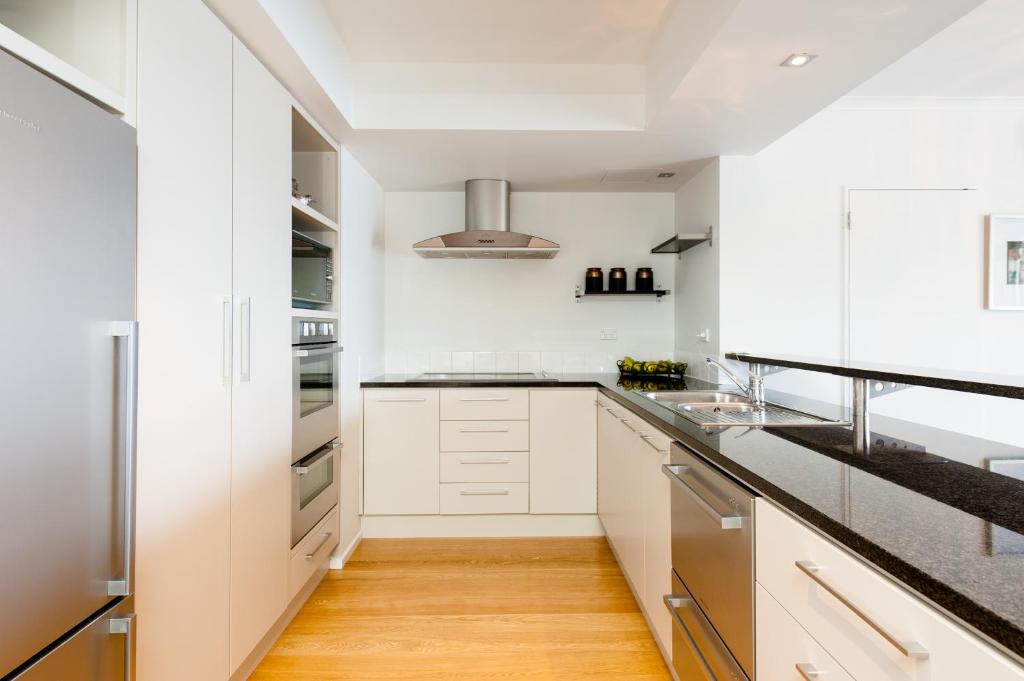 Picton Waterfront Penthouse - Resim 11