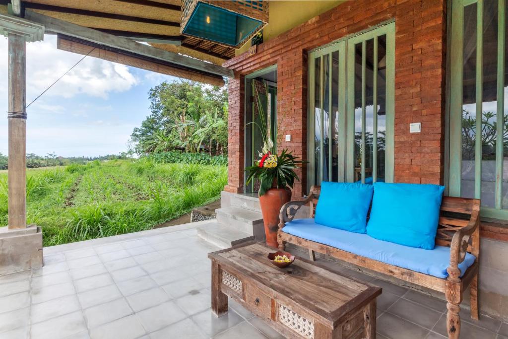 Zahrada ubytování Puri Taman Sari Resort