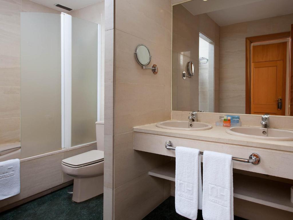 Koupelna v ubytování Apartamentos TH Las Rozas
