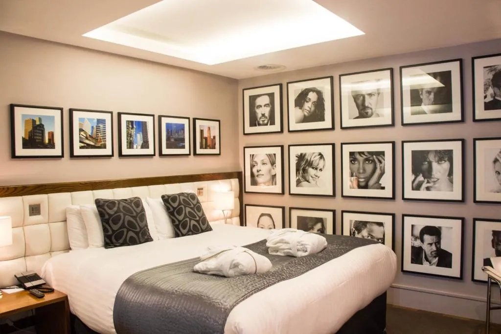 Le Monde Hotel, Edinburgh, United Kingdom