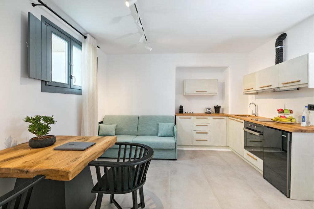 Portes Suites & Villas Mykonos - 3