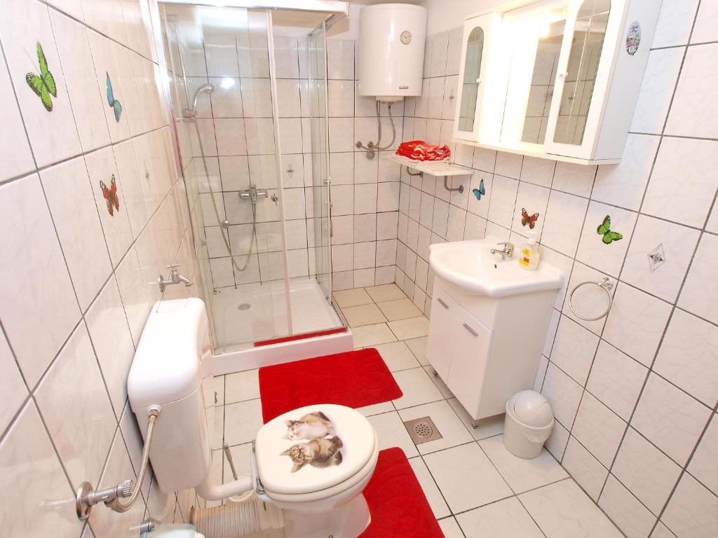 Kúpeľňa v ubytovaní Apartments Silvana 143
