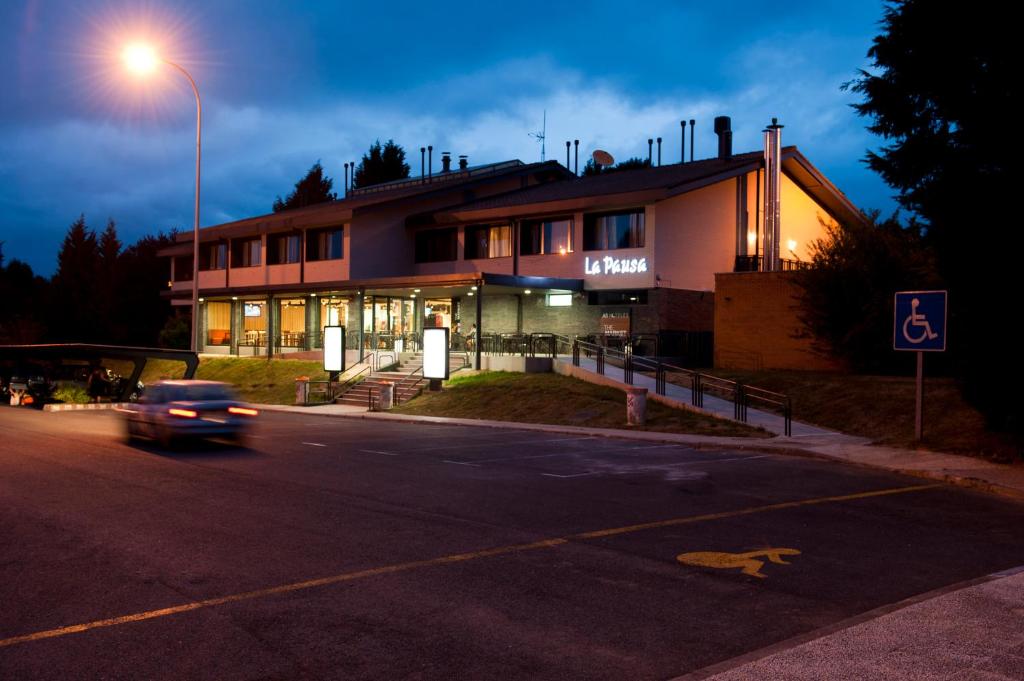 Budova, v ktorej sa hotel nachádza